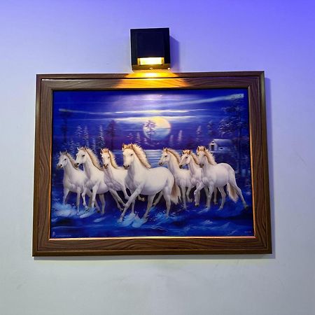 Hotel The Pacific Ahmedabad Airport 外观 照片