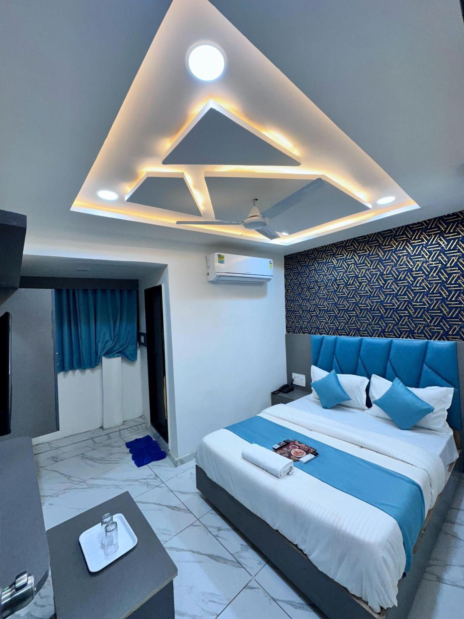 Hotel The Pacific Ahmedabad Airport 外观 照片