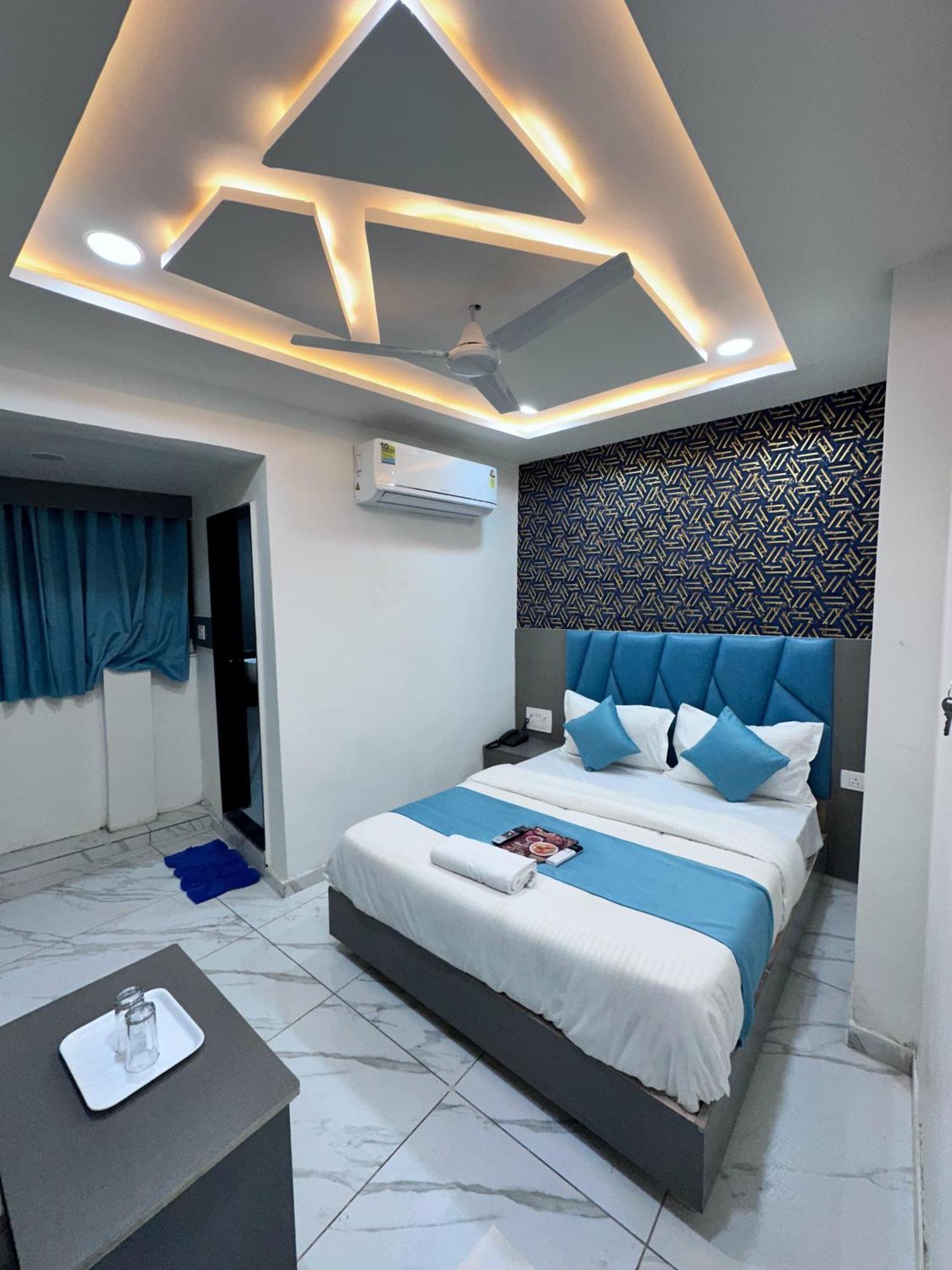 Hotel The Pacific Ahmedabad Airport 外观 照片
